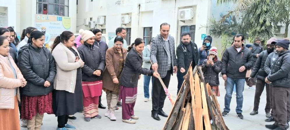 माता-पिता बेटियों को अपनी प्रतिभा दिखाने का पूरा मौका दें-सिविल सर्जन डॉ.जसप्रीत कौर